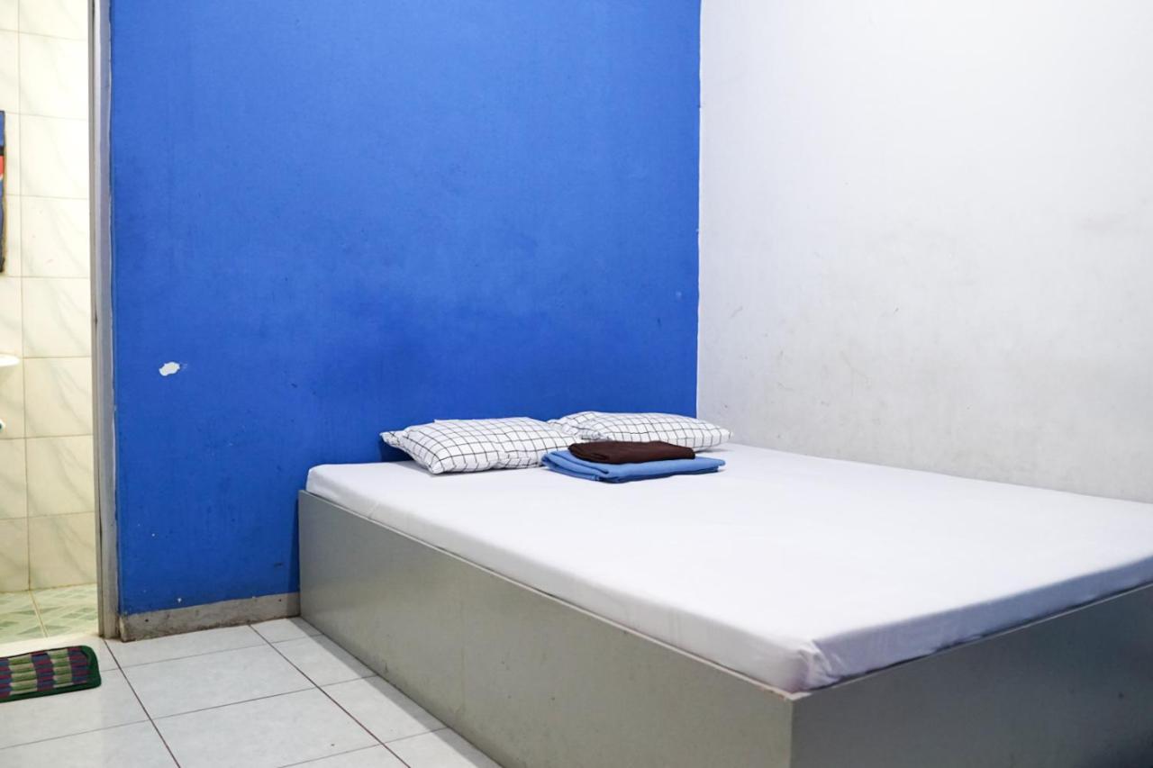 Cosmo Tanjung Duren Mitra Reddoorz Cakarta Dış mekan fotoğraf